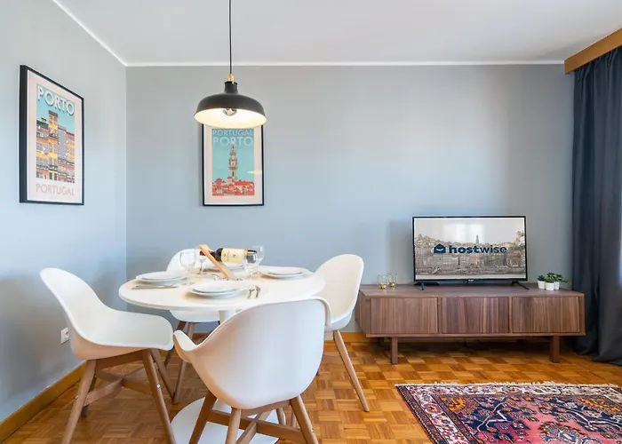 Host Wise - Fantastic Peaceful Flat In Gaia